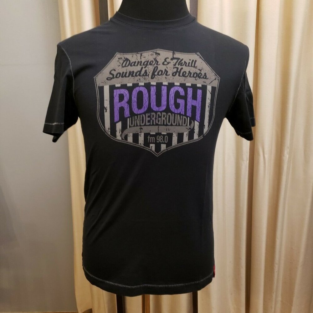 fm 98.0 Radio T-Shirt by EDC